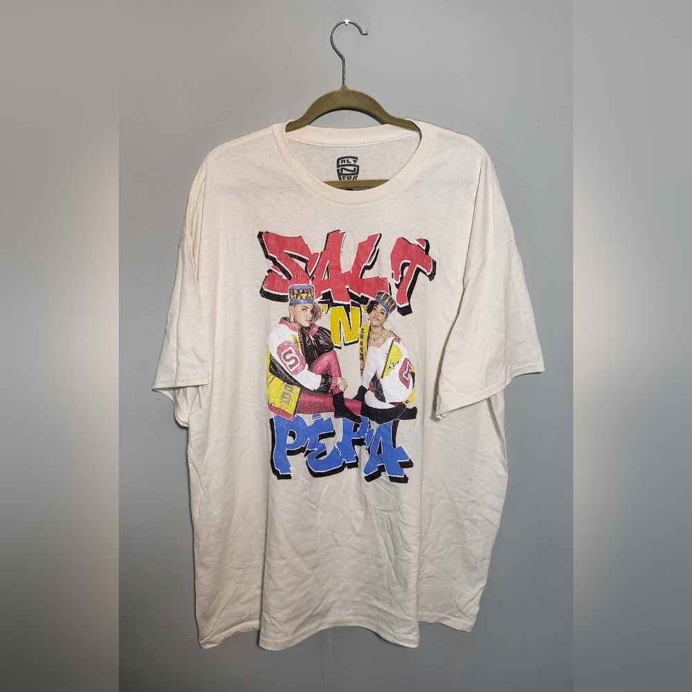 NWOT SALT-N-PEPA Graphic Band Tee Size 2XL Office License T-Shirt